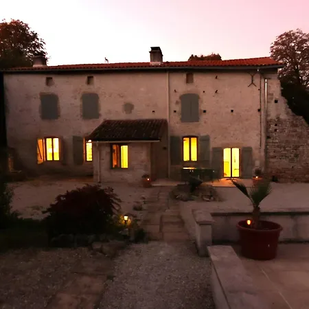 Charente Cozy Family Winter Retreat Vakantiehuis Theil-Rabier