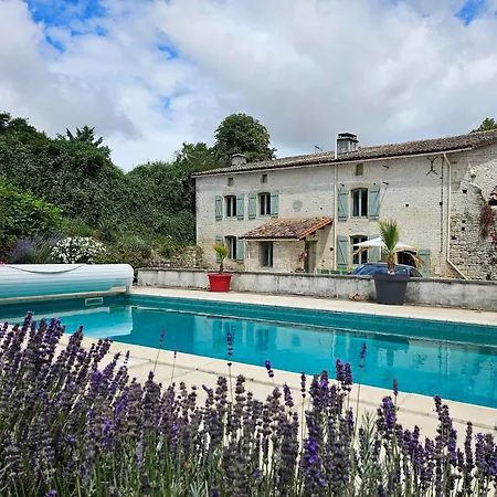 Charente Cozy Family Winter Retreat * Theil-Rabier