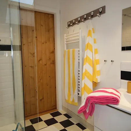 Charente Cozy Family Winter Retreat Vakantiehuis *