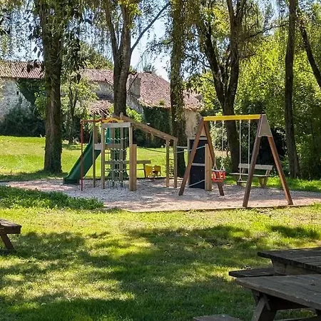 Сasa de vacaciones Charente Cozy Family Winter Retreat Theil-Rabier