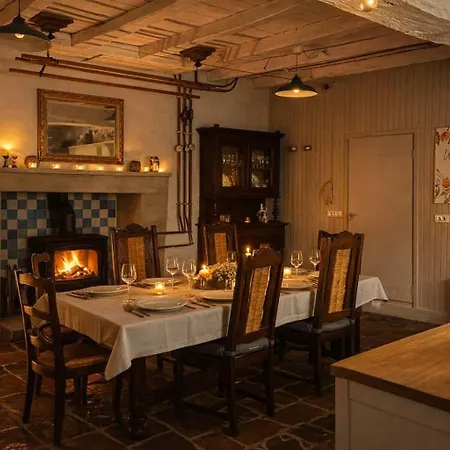 Charente Cozy Family Winter Retreat Сasa de vacaciones *